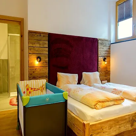 Holiday Home In Tyrol Near Ziller River Zellberg